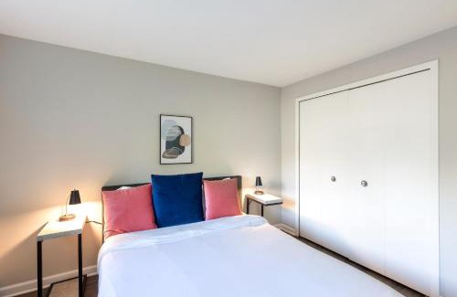 Parma Apartamento | Scenic Towers 3020 I Cozy & Comfy I Free Parking