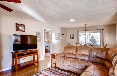 Oakhurst Cabina | Scenic Wonders Lazy Bear Lodge 4 Bedroom
