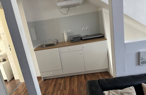 Gladbach Apartamento | Schöne DG Wohnung in MG Zentrum