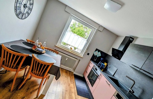 Idar-Oberstein Apartamento | Schöne Ferienwohnung in Idar-oberstein mit Parkplatz - Wlan - Netflix