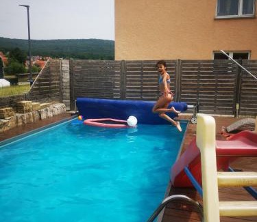 Kirchehrenbach Apartamento | Schöne Ferienwohnung unterhalb des Warlberla