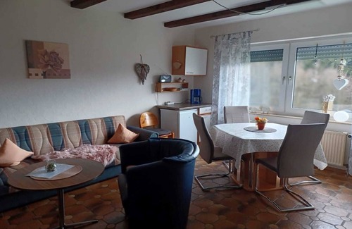 Kirchhundem Apartamento | Felicidad en una estancia en una granja en Sauerland