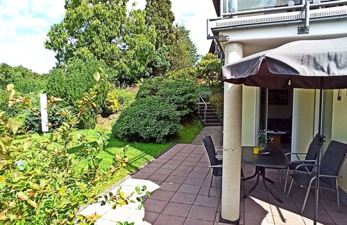 Bendorf Apartamento | Schöne Ferienwohnung mit Küche, Wohnzimmer, 2 Schlafzimmer, Terrasse und Garten