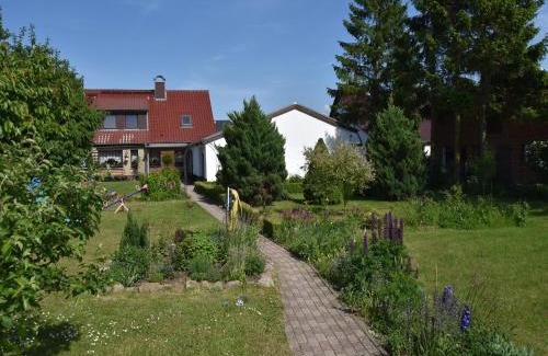 Blowatz Apartamento | Schöne Ferienwohnung mit Garten in Robertsdorf, cleaning included