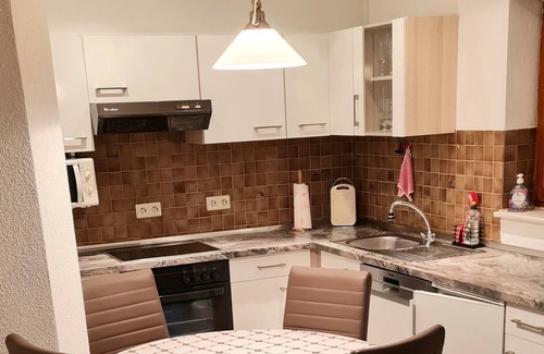 Brandenberg-Fahl Condominio | Schöne, Gemütliche und Komfortable Ferienwohnung am Waldrand , Bikers Welcome !!