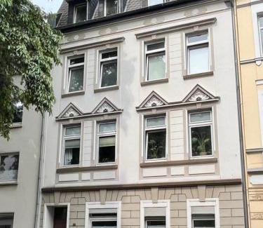 Duissern Apartamento | Schöne gemütliche Wohnung im Wasserviertel Stadtnah, A40,nähe der Uni oder Zoo