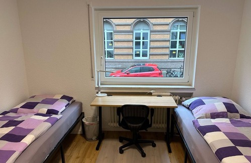 Weststadt Apartamento | Schöne, Große und Tolle Wohnung mit Balkon in Toplage - Appartement mit 3,5 Zimmern