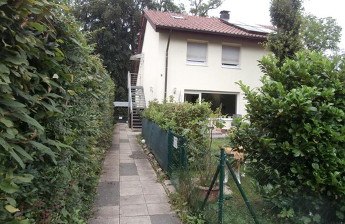 Ostfildern Apartamento | schöne Wohnung nahe Messe Stuttgart und Flughafen für 1-4 Gäste