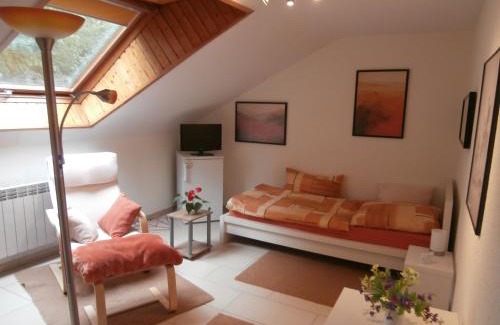Ostfildern Apartamento | schöne Wohnung nahe Messe Stuttgart und Flughafen für 1-4 Gäste
