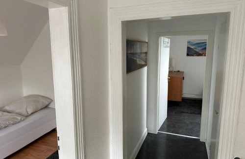 Hamm Casa | Schöne Zimmervermietung für Monteure geeignet ! Direkt am Kanal mit Gartennutzung!