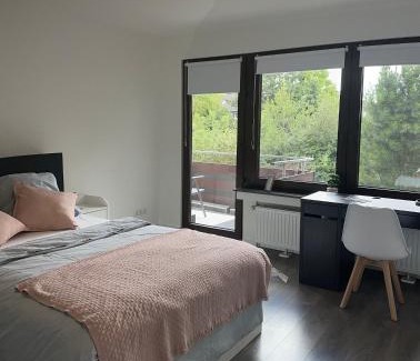 Frintrop Apartamento | Schönes Apartment 1,5 Zimmer mit Balkon in Frintrop Essen
