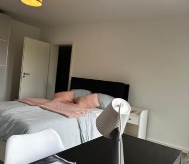 Frintrop Apartamento | Schönes Apartment 1,5 Zimmer mit Balkon in Frintrop Essen