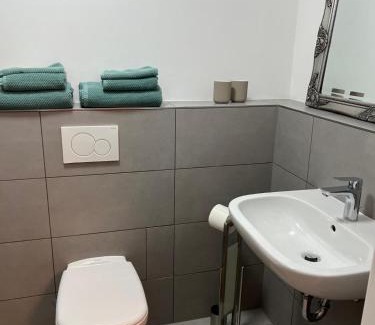 Beilstein Apartamento | Schönes Apartment mit Doppel- oder 2 Einzelbetten 2 Per -Sophie-Scholl-Str 4 in 71717 Beilstein