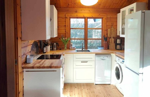 Kramnitse Casa | Schönes Ferienhaus auf Riesigem Grundstück für 5 Personen