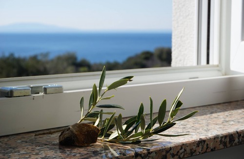 Jakisnica Casa | Schönes Ferienhaus mit Pool an der Adria