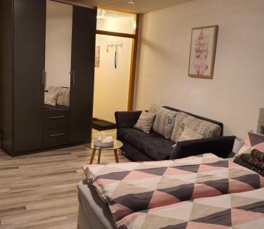 Tuebingen Apartamento | Schönes Modernes Apartment in der Nähe vom Bahnhof