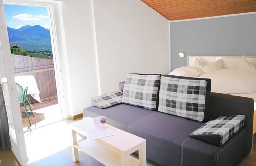 Schenna Cama Y Desayuno | Schenna Garni Eden Bed & Breakfast