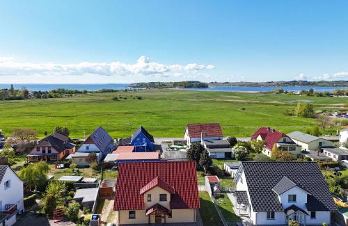 Thiessow Apartamento | Schicke FeWo mit Terrasse, gratis Nutzung vom AHOI Erlebnisbad und Sauna in Sellin - Haus De niege Wech FeWo 01