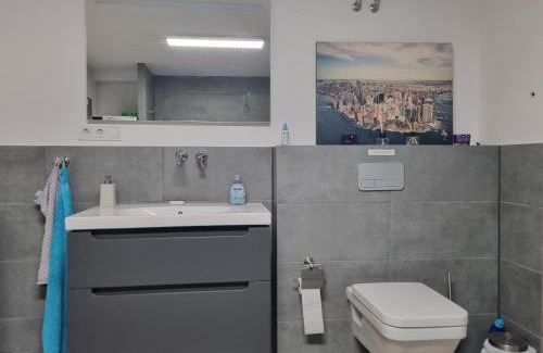 Holzheim Apartamento | Schicke Gästewohnung Düsseldorf Neuss Köln