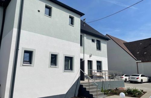Bernstadt Apartamento | Schickes Apartment für 3 Personen Plus Schlafcouch