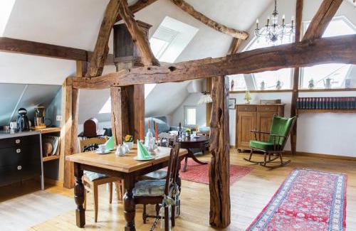 Schleiden Apartamento | Schleiden Timber-Frame Retreat, cleaning included