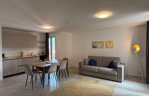 Locarno Apartamento | Schloss Locarno