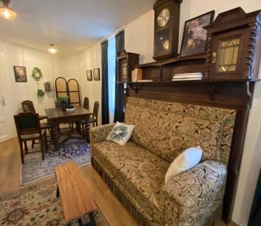 Nidda Apartamento | Schloss Nidda - FeWo mit Privatgarten, Fellnasen willkommen!