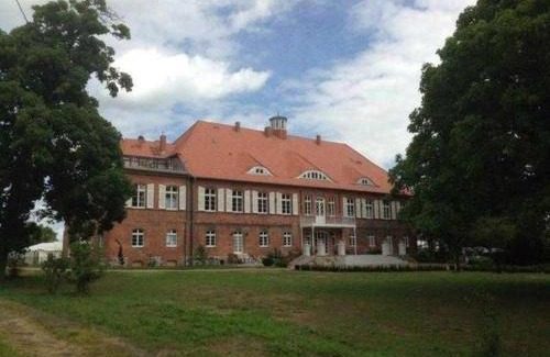 Putnitz Apartamento | Schloss Pütnitz - Kanuspezial ab 4 Ü 06 Jan bis 29 April