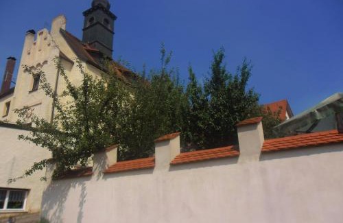 Regensburg Apartamento | Schloss Weichs zu Regensburg mit 2Schlafzimmer Parkplatz Internet 75qm Zentrum