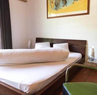 Vals Hotel | Schnider Bed&Breakfast und Café