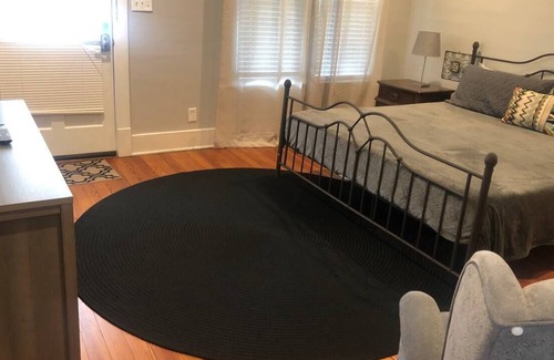 Schnitzelburg Casa | Schnitzelburg 3 Bedroom - Walk to bars, food!