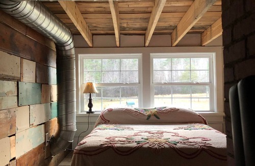 Fentress Otro | Schoolhouse Vintage Home on the Farm