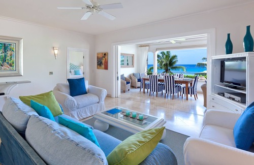 Schooner Bay Apartamento | Schooner Bay 207 in St Peter by Personal Villas - Elegant Beachfront Apartment w