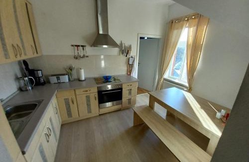 Markisch Buchholz Apartamento | Schwarzer Adler Ferienwohnung mit 3 Schlafzimmer, WZ, Küche, Bad