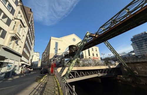 Elberfeld-Mitte Apartamento | Schwebebahn View Apartment