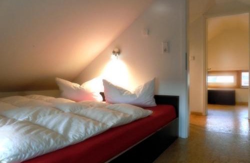 Zierow Casa | Schwedenrotes Ferienhaus "ISI" - Ostsee Strand 500 Meter - Nähe Wismar - alles inklusive