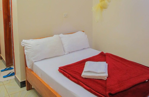 Jinja Hotel | Scindia Suites