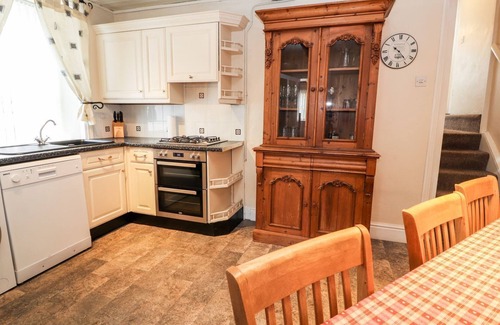 Trevor Cabaña | Scotch Hall Cottage
