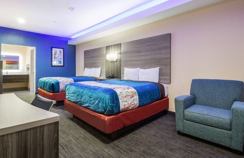 Houston Hotel | Scottish Inn & Suites Houston Willowbrook