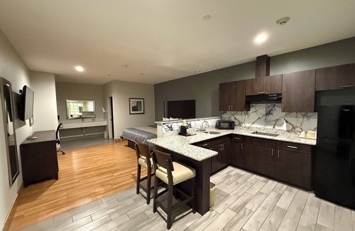 FM 1960 Hotel | Scottish Inn & Suites - IAH Airport