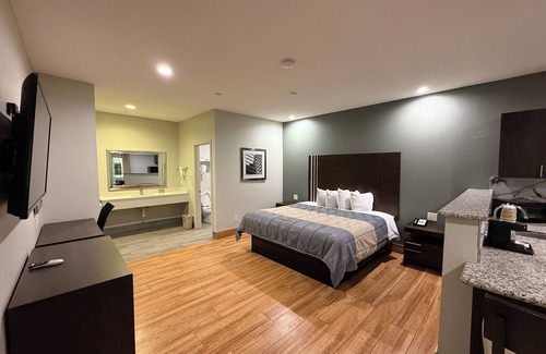 FM 1960 Hotel | Scottish Inn & Suites - IAH Airport