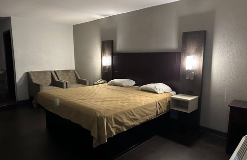Augusta Hotel | Scottish inn
