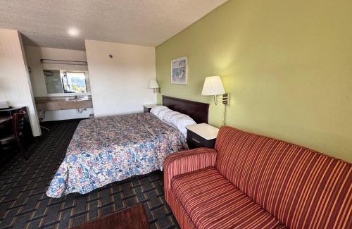 Augusta Hotel | Scottishinn