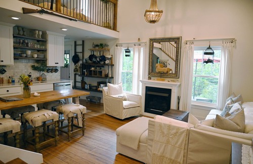 Caroline Apartamento | Scottland Yard Farm -Queen's Quarters
