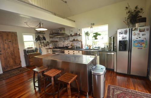 Caroline Apartamento | Scottland Yard Farm- Peacock's Perch