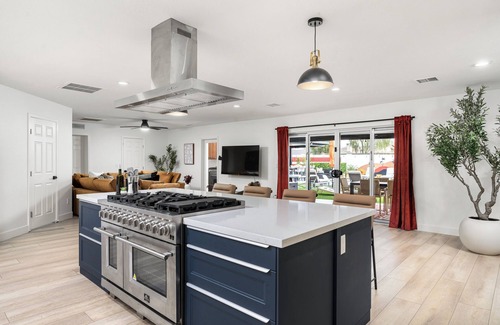 La Paz At Desert Springs Casa | Scottsdale 7-BR Oasis: Speakeasy, Pickleball, Golf