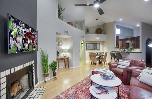 The Joshua Tree Condominio | Scottsdale - Boho Cactus Condo - Newly Renovated!