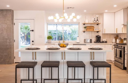Raskin Estates Casa | Scottsdale Dreyfus 5 Bedroom Home by RedAwning