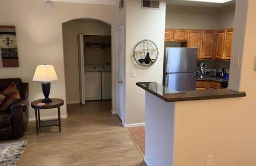 Paradise Valley Village Condominio | Próximamente Scottsdale Gem III recientemente amueblado Condo de 1 dormitorio en Bella Terra