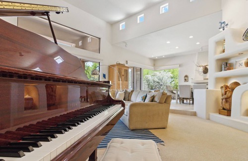 Pinnacle Peak Villa | Scottsdale Home w/Private Pool,Patio, Fireplace & Jet tub to enjoy some AZ relax